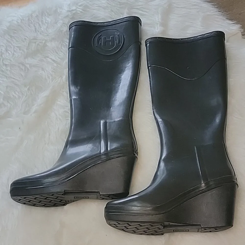 HUNTER Rare Green Wedge Crest Emblem Tall Preppy Pull On Waterproof Rain Boots 5